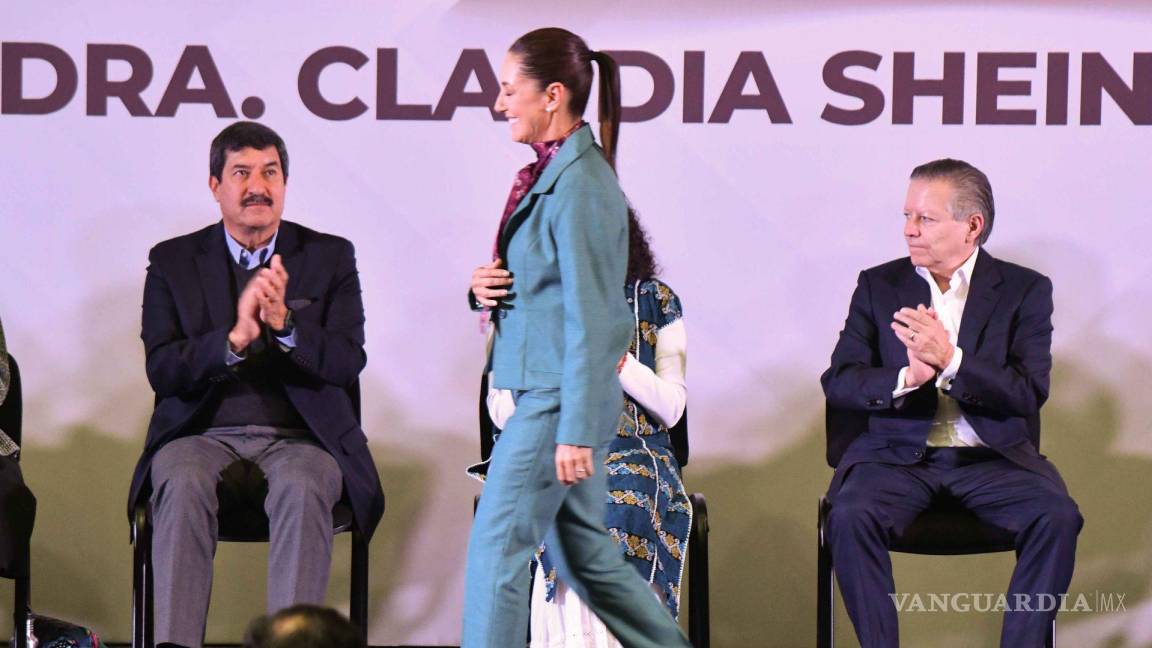 Presenta Claudia Sheinbaum a su equipo con Arturo Zaldívar y Javier Corral