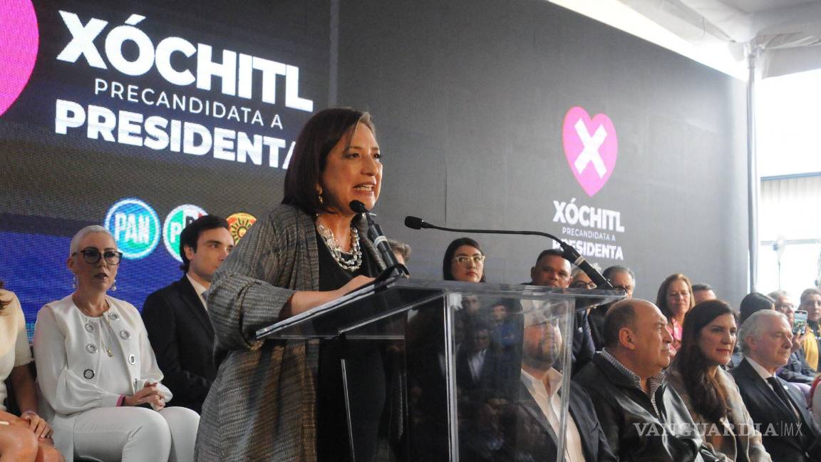 $!Pese a distancias mayores a 20 puntos porcentuales, la aspirante Xóchitl Gálvez confía en que subirá en las encuestas y podrá derrotar a Claudia Sheinbaum en el proceso electoral de 2024 | Foto: Cuartoscuro