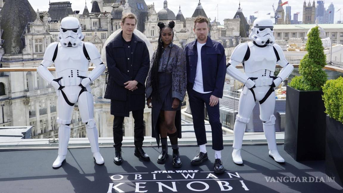 $!Hayden Christensen, Moses Ingram y Ewan McGregor posan durante la promoción de la serie de Disney+ Obi-Wan Kenobi en el Hotel Corinthia en Londres.
