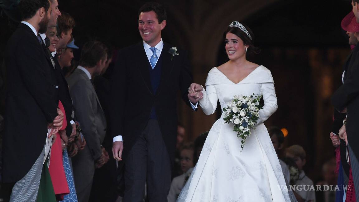 $!La princesa Eugenia, nieta de la reina Isabel II y Jack Brooksbank se casan en el castillo de Windsor