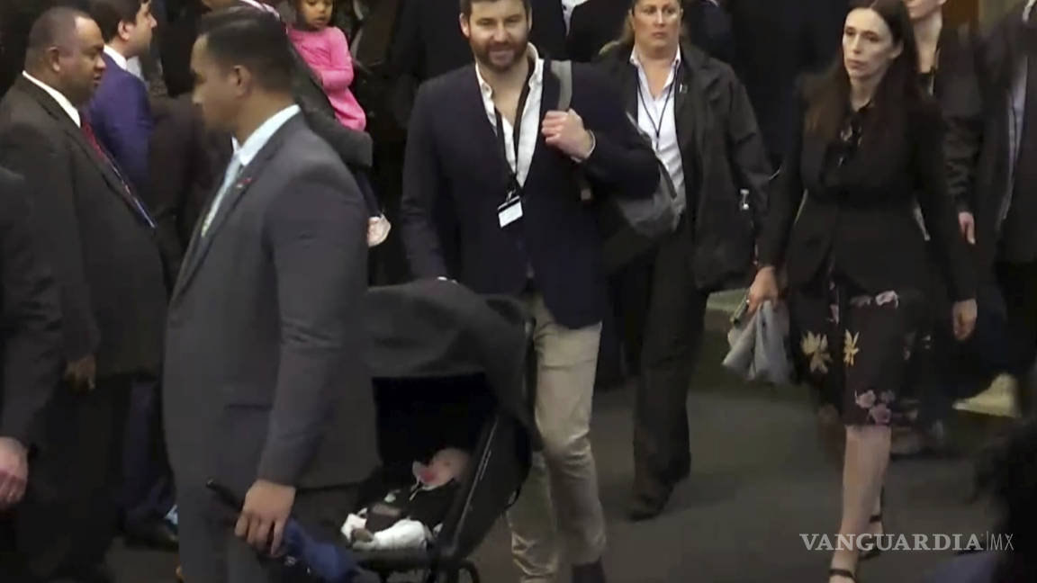 En un hecho histórico, primera ministra de Nueva Zelanda lleva a su bebé a la Asamblea General de la ONU