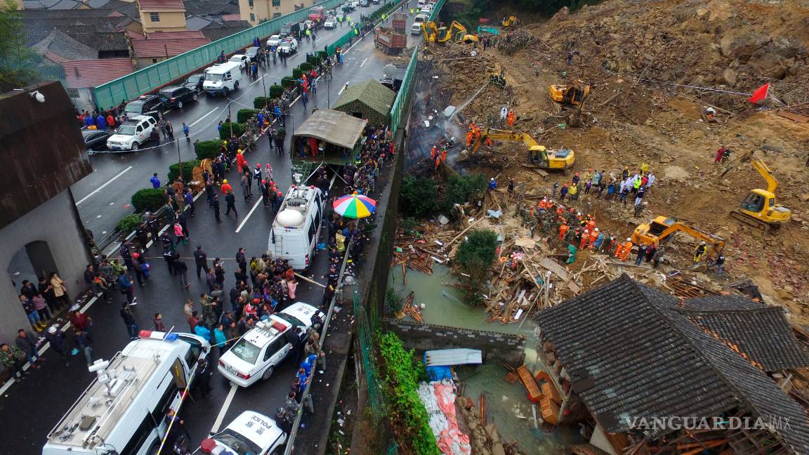 $!Alud en China deja al menos 21 muertos