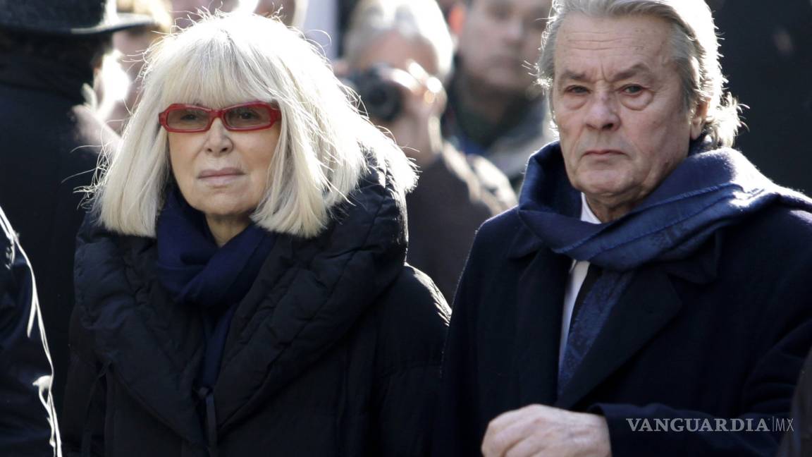 Muere a los 79 años Mireille Darc, un icono del cine francés