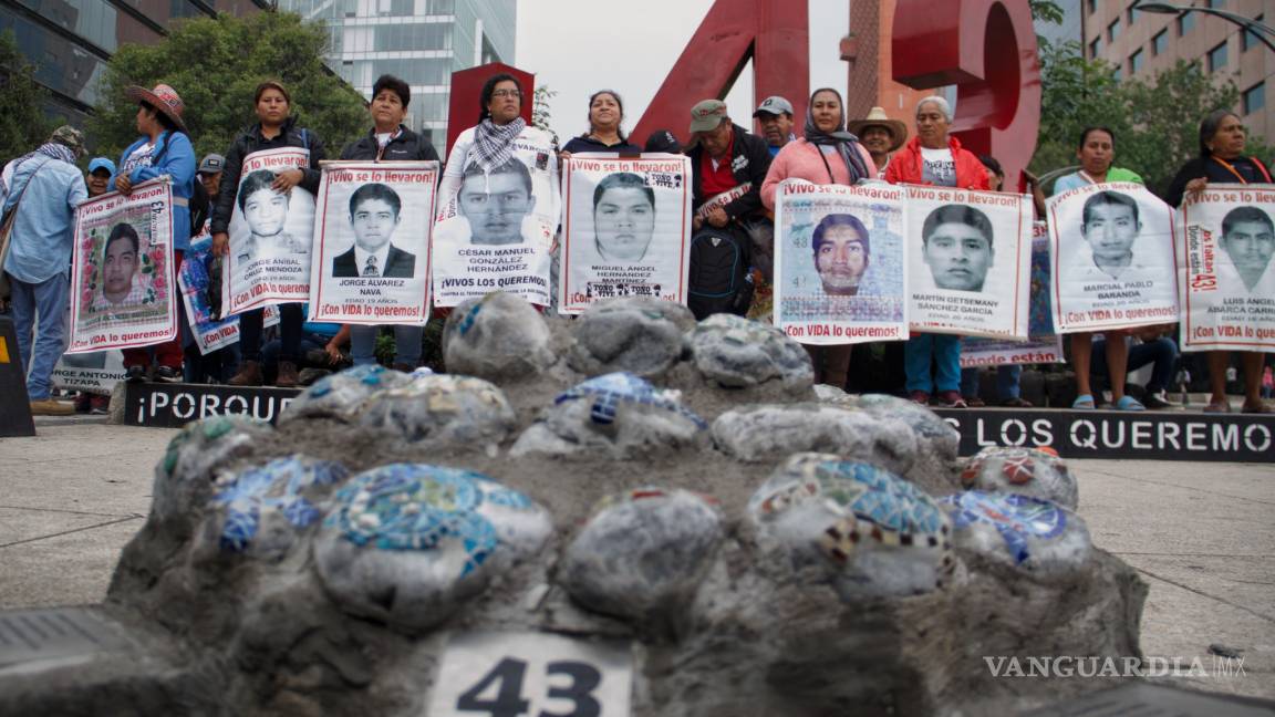 Piden investigar a Murillo Karam sobre su responsabilidad en caso Ayotzinapa