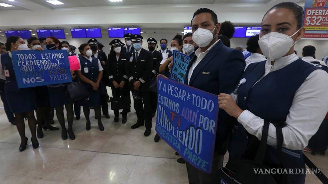 $!Aviación mexicana atraviesa una turbulencia y sus aerolíneas van en caída libre