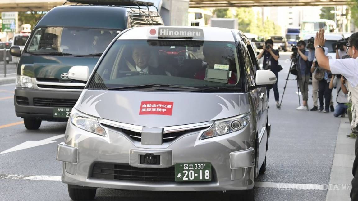 Empresa de taxis japonesa le gana a Uber, Apple y Waymo, con primer viaje autónomo con pasajeros