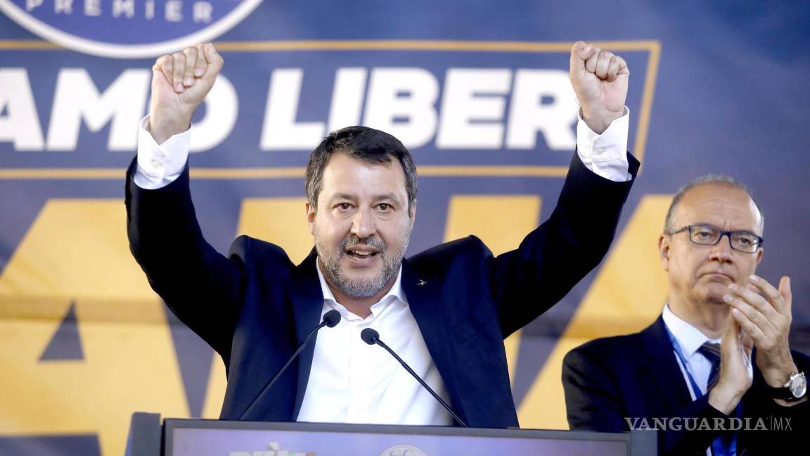 $!El Viceprimer Ministro de Italia y líder del partido italiano Lega, Matteo Salvini, en un mitin para las próximas elecciones al Parlamento Europeo en Milán, Italia.