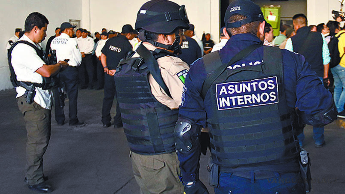 Cesan a 15 mandos medios en Veracruz