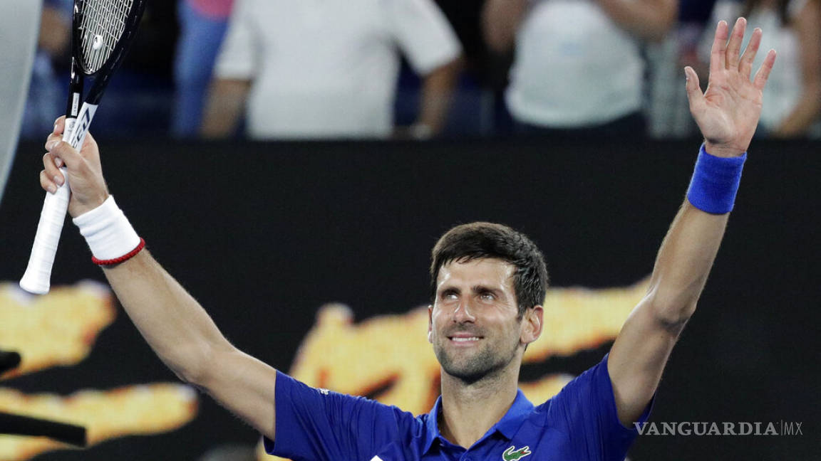 Djokovic y Halep avanzan a la siguiente ronda en Australia
