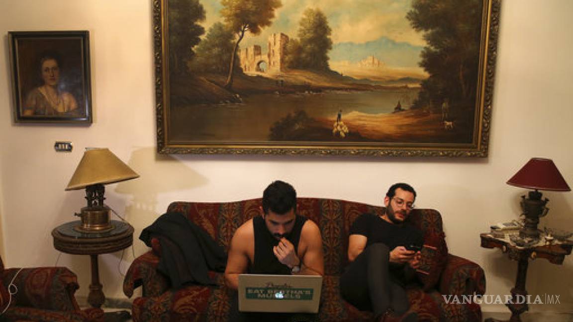 Egipto prohíbe que los homosexuales aparezcan en los medios de comunicación