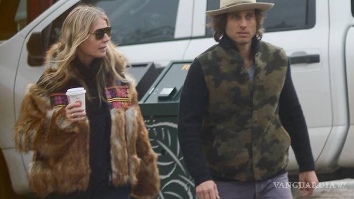 $!Muy modernos..! Gwyneth Paltrow y su exmarido Chris Martin, se reúnen por Navidad, con sus hijos y sus parejas actuales