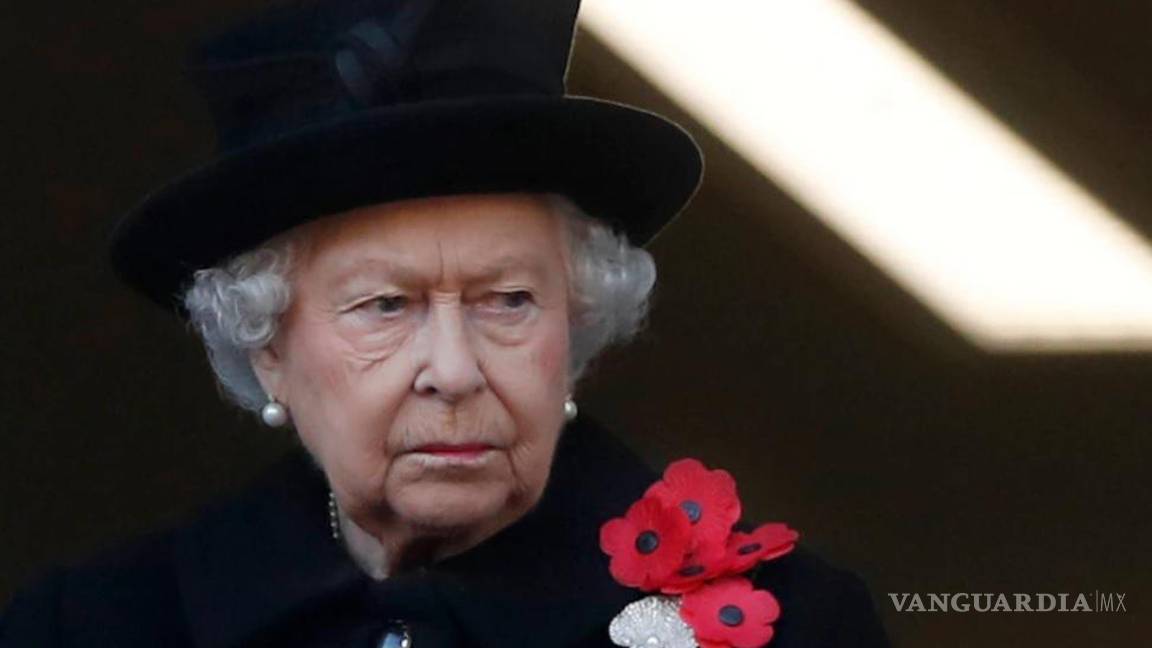 $!La Reina Isabel sólo ha faltado seis veces a la ceremonia del Domingo del Recuerdo en Londres.