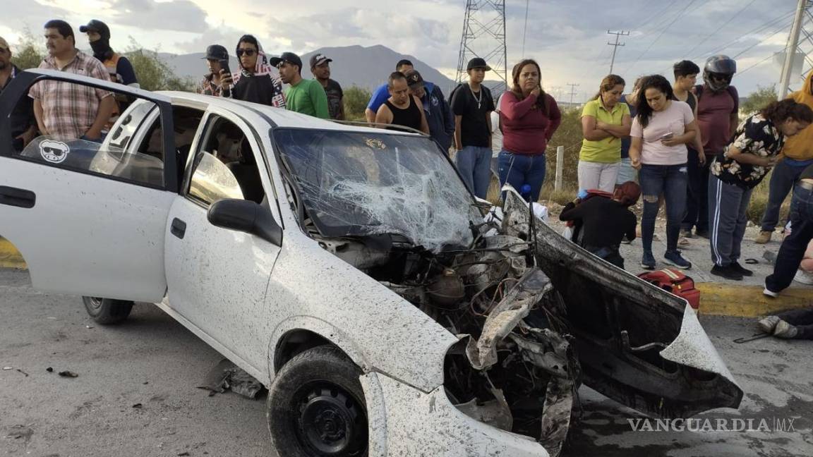 Cinco integrantes de una familia resultan heridos en un accidente, en Ramos Arizpe