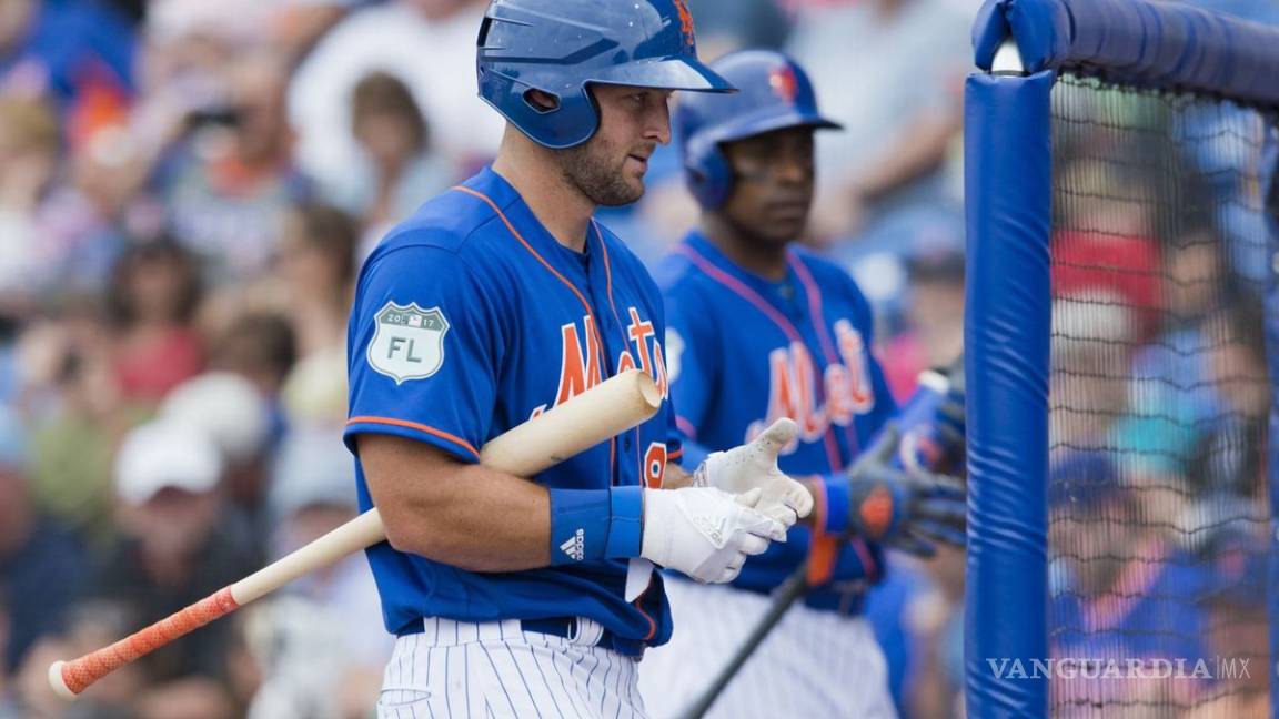 $!¡Turno al bate! Tim Tebow se prueba con los Mets