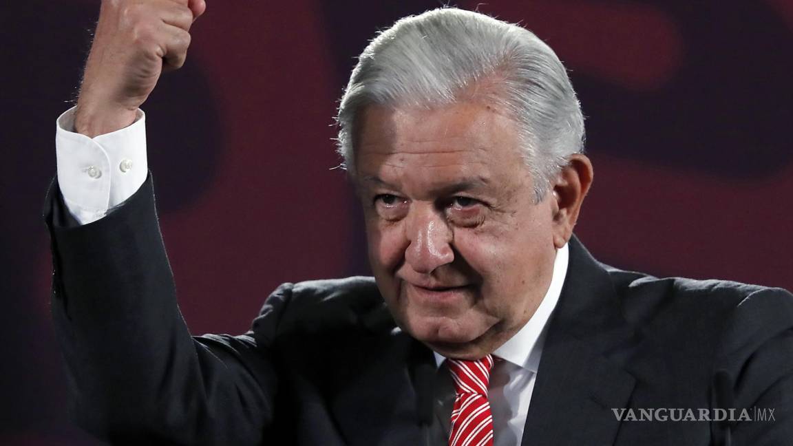 Como comedia absurda: AMLO sigue esperando una señal pese a todas las advertencias