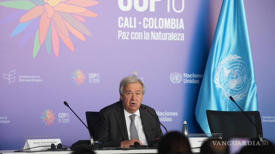 En 2050 podría haber más plástico que peces en el mar, advierte António Guterres