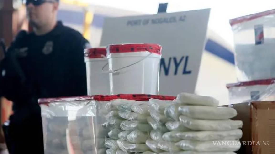 Incautan más de medio millón de pastillas de fentanilo en el laboratorio más grande encontrado en México