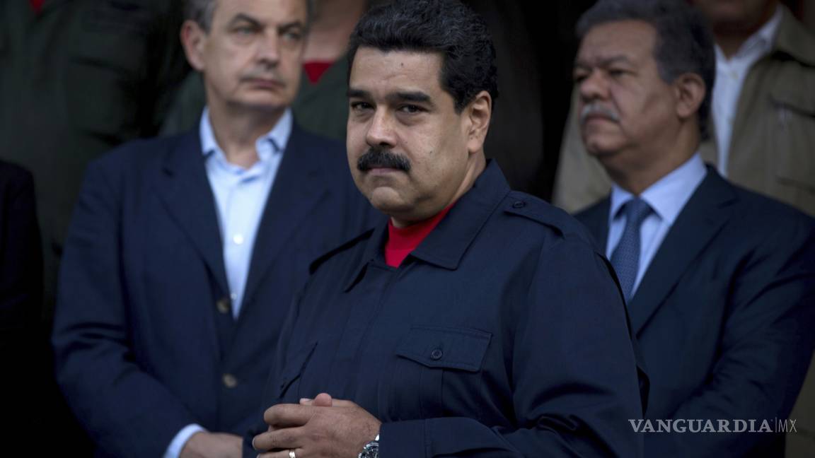 Oposición venezolana dialoga por elecciones y Gobierno por su permanencia