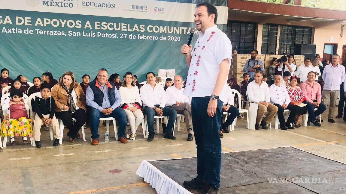 $!Conafe entrega millones en contratos a empresas cercanas a su director