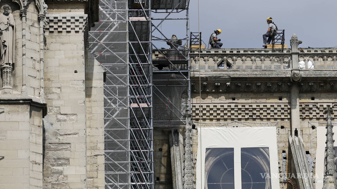 Reanudan labores de restauración en Notre Dame