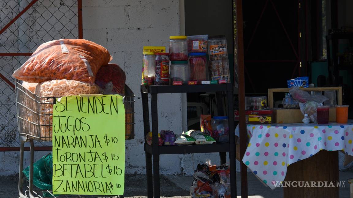 $!Desde hace tres meses quedaron claras las reglas que se deben seguir para evitar la venta de alimentos no saludables.