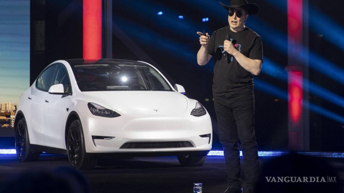 $!El CEO de Tesla, Elon Musk en la gran celebración de inauguración del “Cyber Rodeo” de la nueva planta de fabricación Tesla Giga Texas en Austin, Texas.
