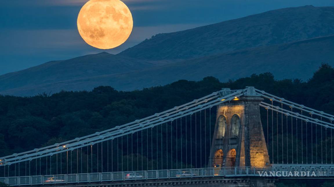 $!Las mejores fotos del eclipse total y la superluna de ayer