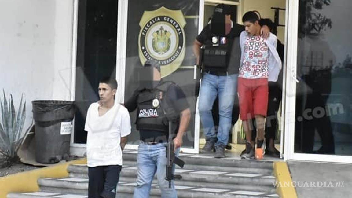 $!Asaltante de cliente Santander podría ser hermano de cajera: FGR (video)