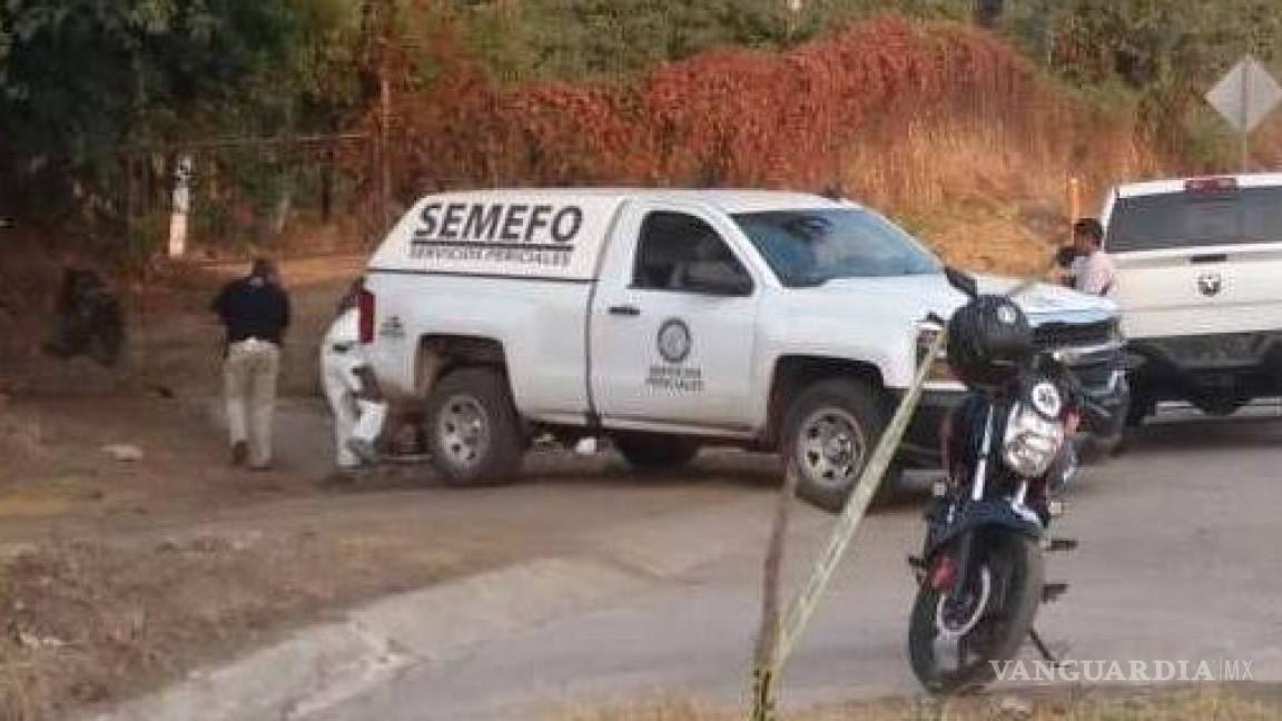 Dejan siete muertos en carretera de Michoacán; uno era mujer, tres fueron desmembrados