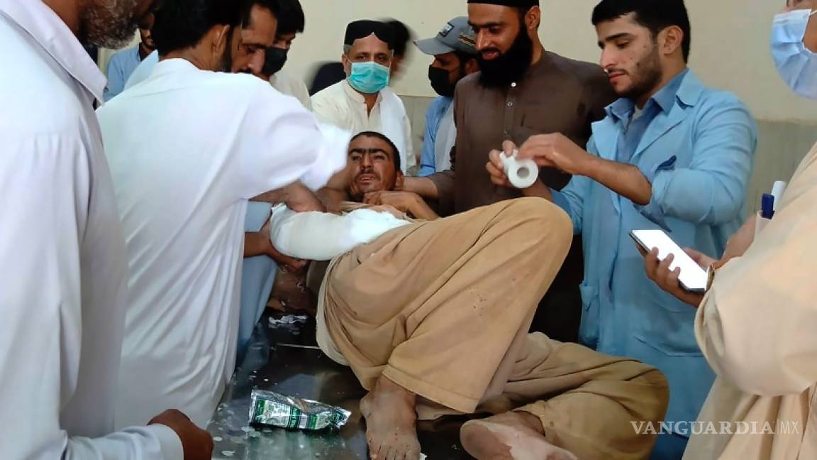 $!Autobús con peregrinos vuelca en Pakistán, hay 20 fallecidos