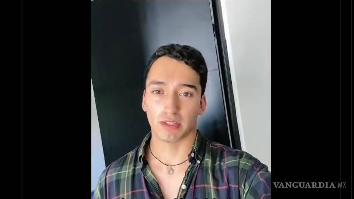 Joven chileno acusa al bar ‘Cosmo’ de San Pedro, Nuevo León, de discriminación