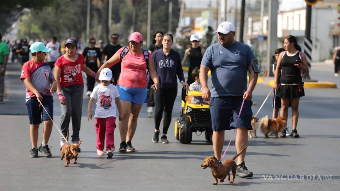 $!Elementos de seguridad realizaron actividades de proximidad social con las familias que recorrieron la Ruta Recreativa.