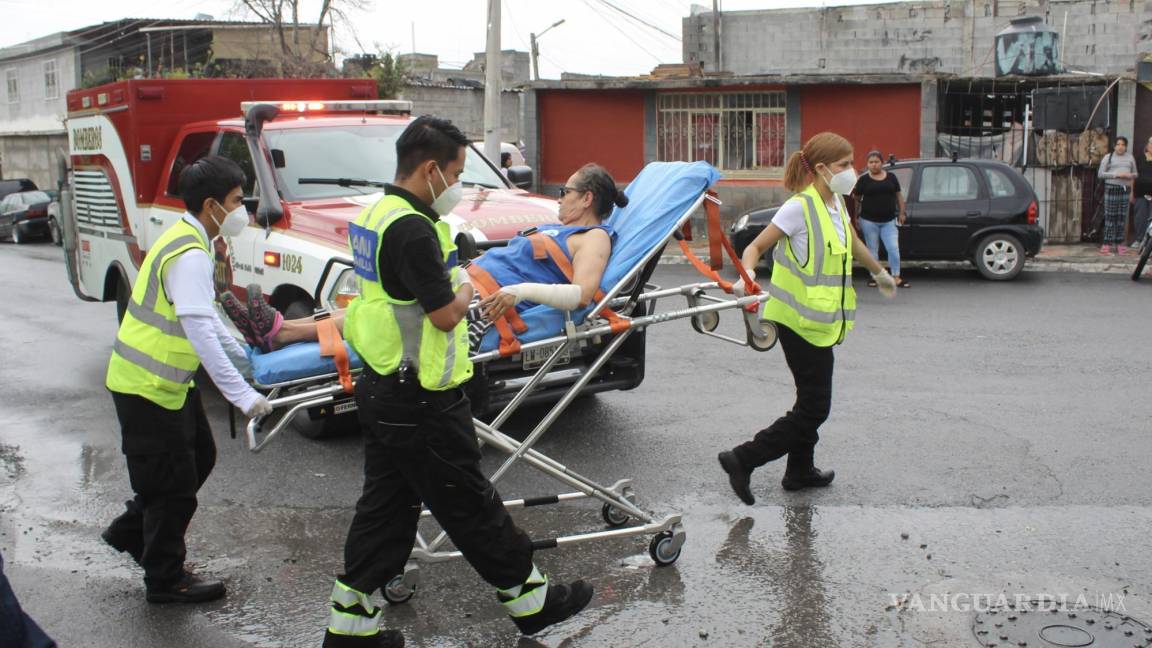 Adulto mayor sufre quemaduras por flamazo en la Universidad Pueblo, en Saltillo