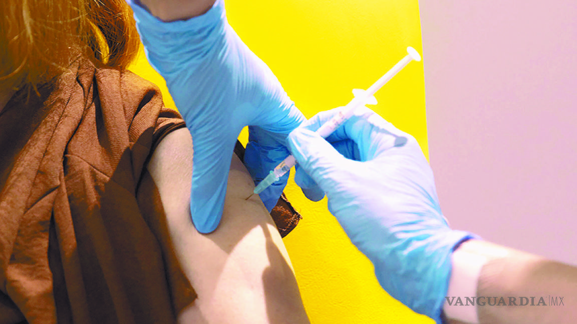 OMS: Vacunas no eliminarán COVID