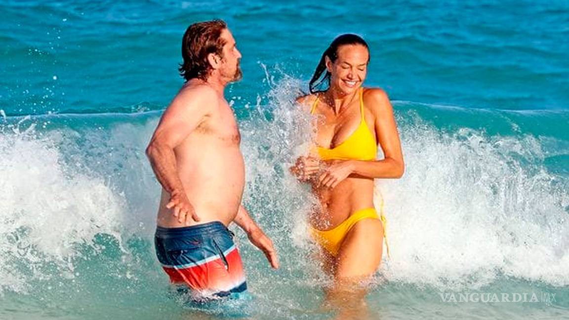 $!Gerard Butler luce barriga, ¿qué diablos le 'panzó' a Leónidas'?