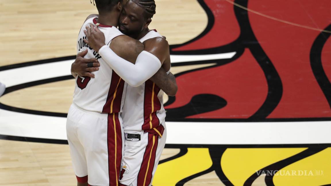 Se 'extingue' una llama del 'calor' de Miami: Dwayne Wade juega su último partido con el Heat