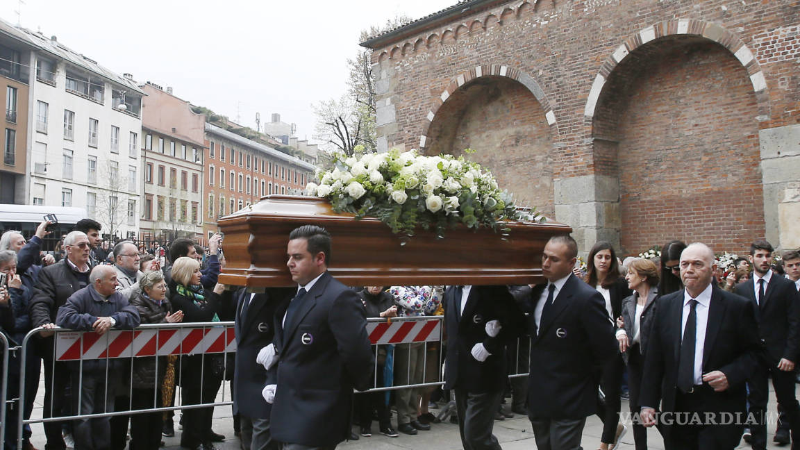 Estrellas del Milán despiden a Cesare Maldini en su funeral
