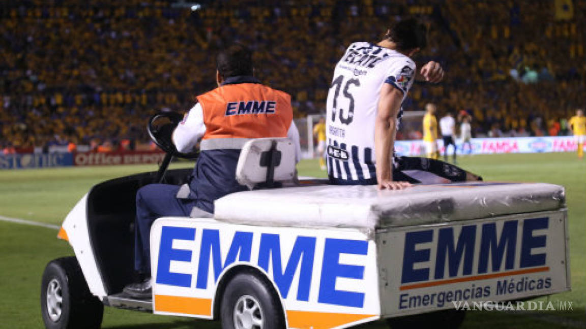 $!Agresión a fanático Tigre 'mancha' un gris y aburrido Clásico Regio 117