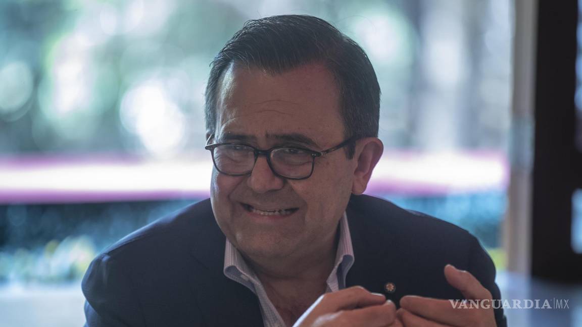 $!El diputado Ildefonso Guajardo, director de Vinculación Internacional del Frente Amplio por México, durante una conferencia de prensa en la Ciudad de México.