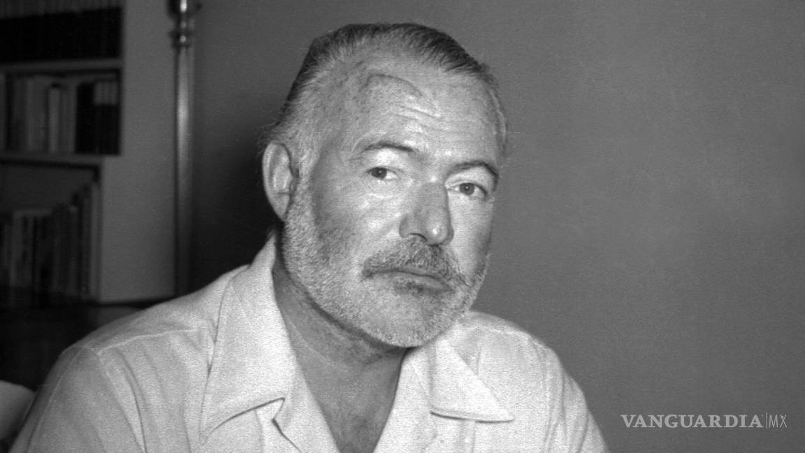 A casi 60 años de su muerte, relato inédito de Hemingway es publicado hoy