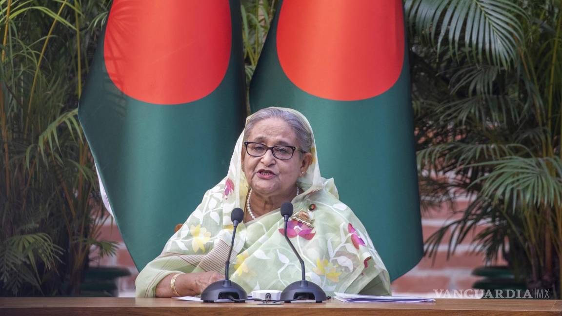 Protestas derrocan al gobierno de Bangladesh y causan el exilio de Sheikh Hasina, la primera ministra. ¿Cómo sucedió?