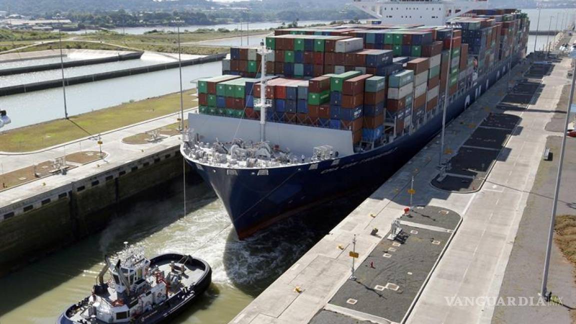 Buque de más 14,800 contenedores marca récord de tránsito en el Canal de Panamá