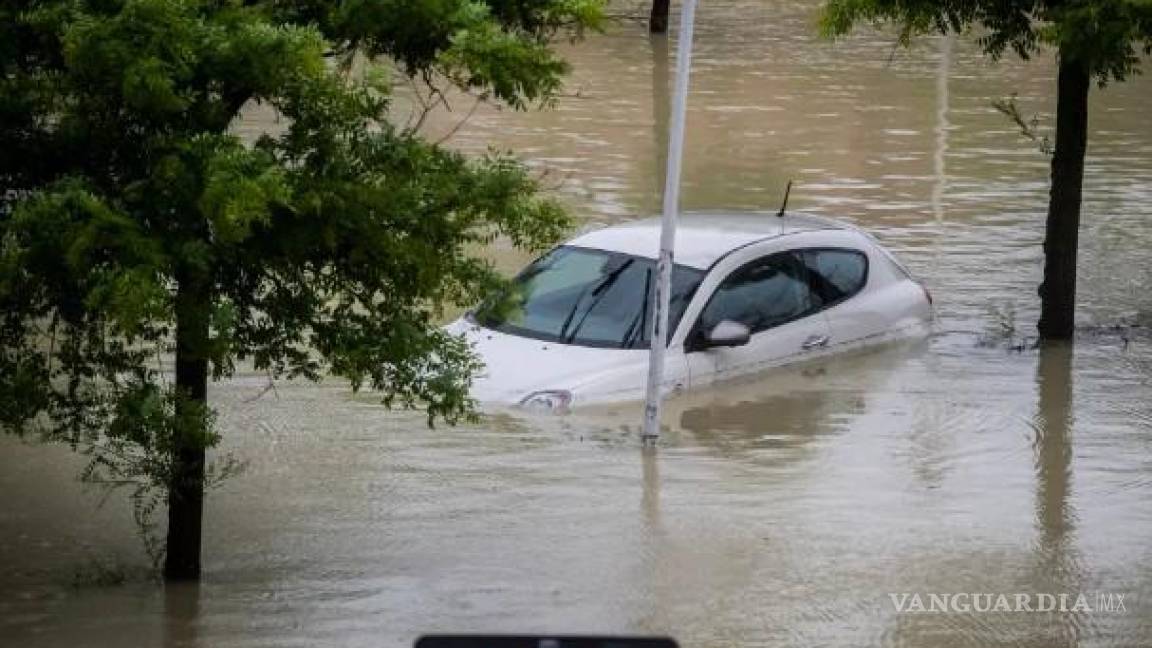 Al menos 8 muertos y miles de evacuados por las inundaciones que azotan el norte de Italia