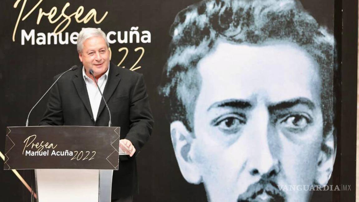 $!Saltillo: felicita Chema Fraustro al director de la OFD, Natanael Espinoza