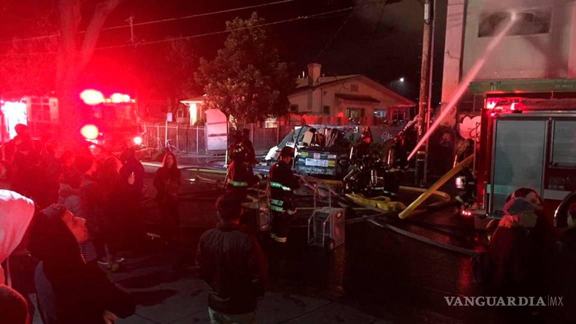 $!Al menos 9 muertos en voraz incendio en una discoteca de Oakland, California
