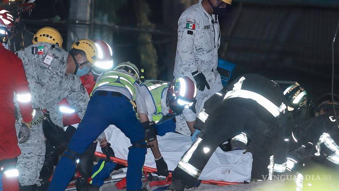 $!Imágenes del desplome en el metro en CDMX