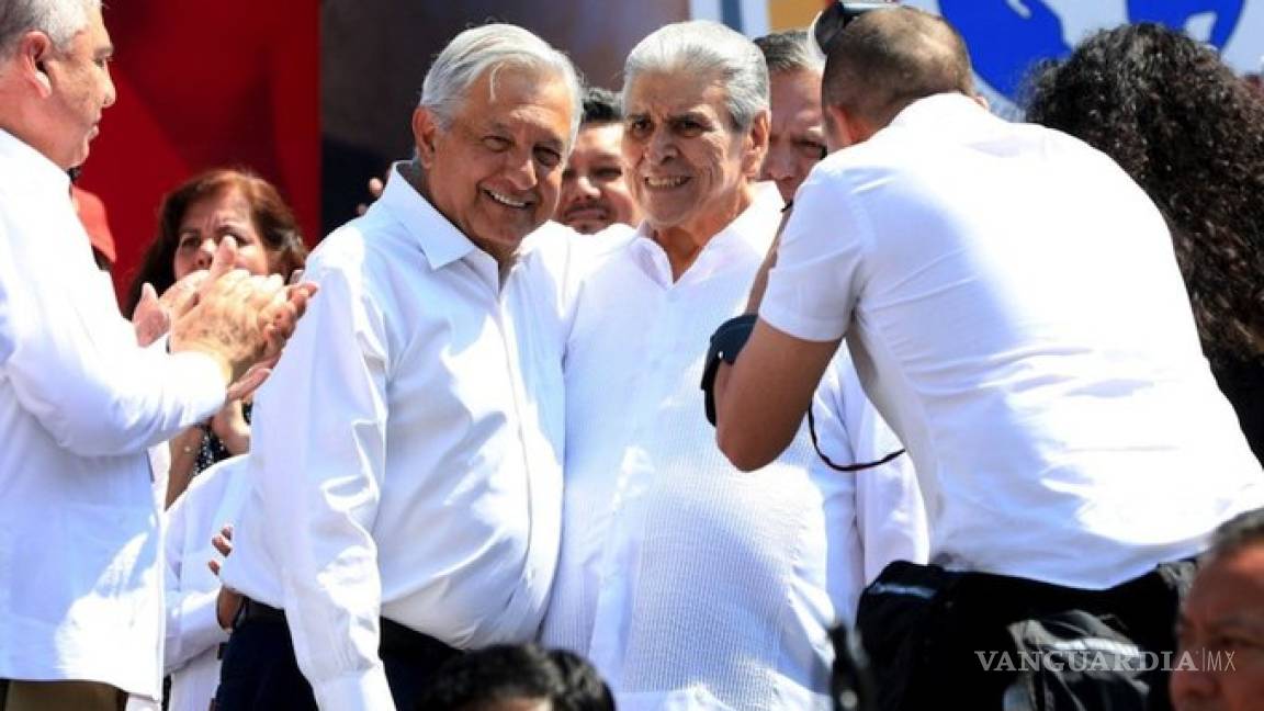 López Obrador promete que se mejorarán pensiones de los trabajadores