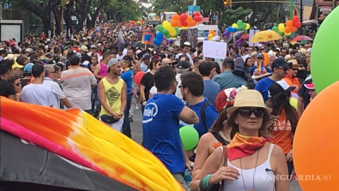 Celebran decisión de CorteIDH de garantizar matrimonio gay en Costa Rica