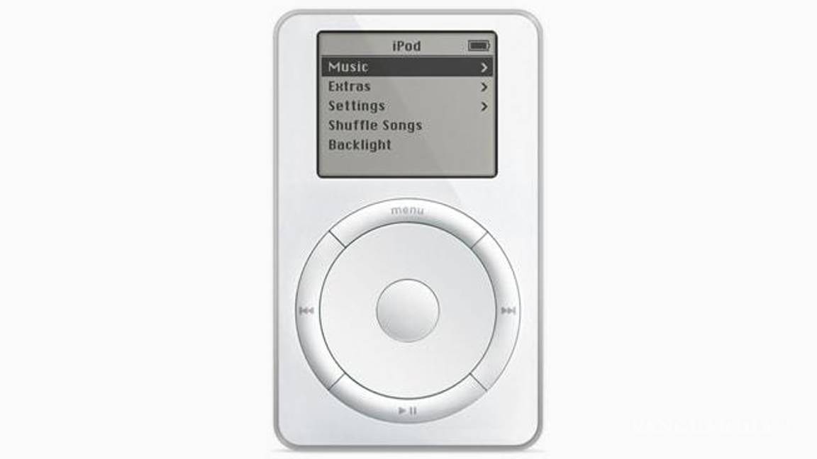 $!Este es l iPod original, que fue lanzado el 23 de octubre de 2001, fue el primer reproductor de MP3 en incluir 1,000 canciones y una batería de 10 horass.