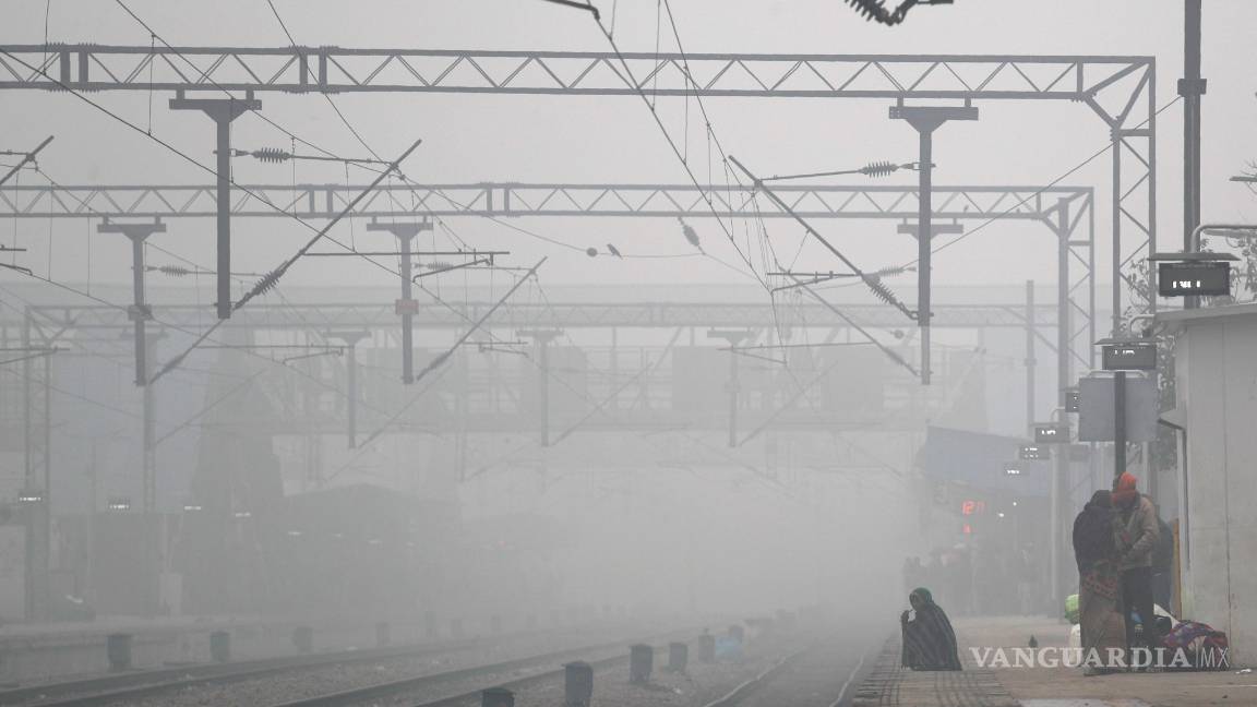 $!Esmog y frío agobian a los habitantes de Nueva Delhi